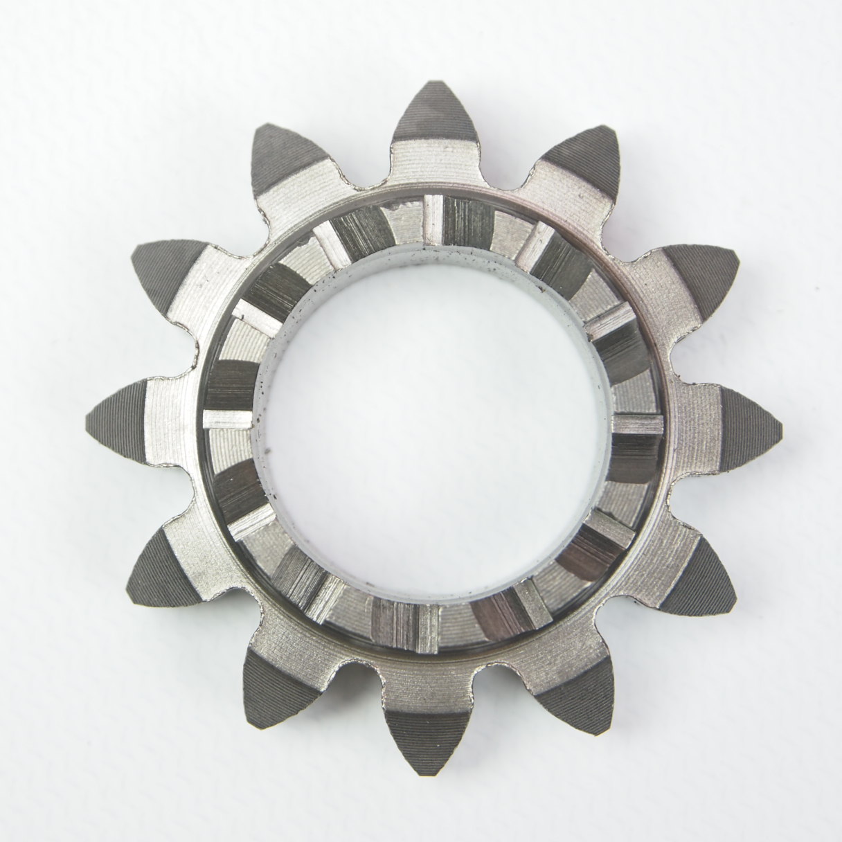 Kickstart sprocket Vespa P125X (-146313) P150X/E (-264564) Sprint150 (VLB1T) GT125 (VNL2T) GTR125 (VNL2T) GL150 (VLA1T) GS160 / GS4 (VSB1T) SS180 (VSC1T)- teeth 12/12 21.8mm