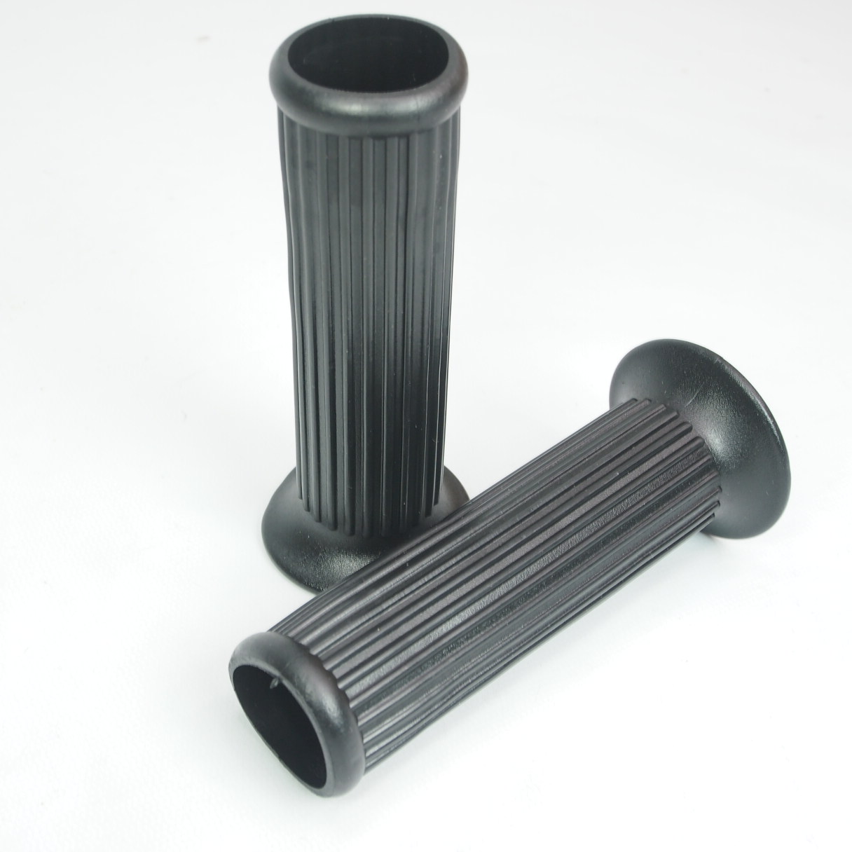 Pair of grips -PIAGGIO 227729- Vespa 50s 100 ET3