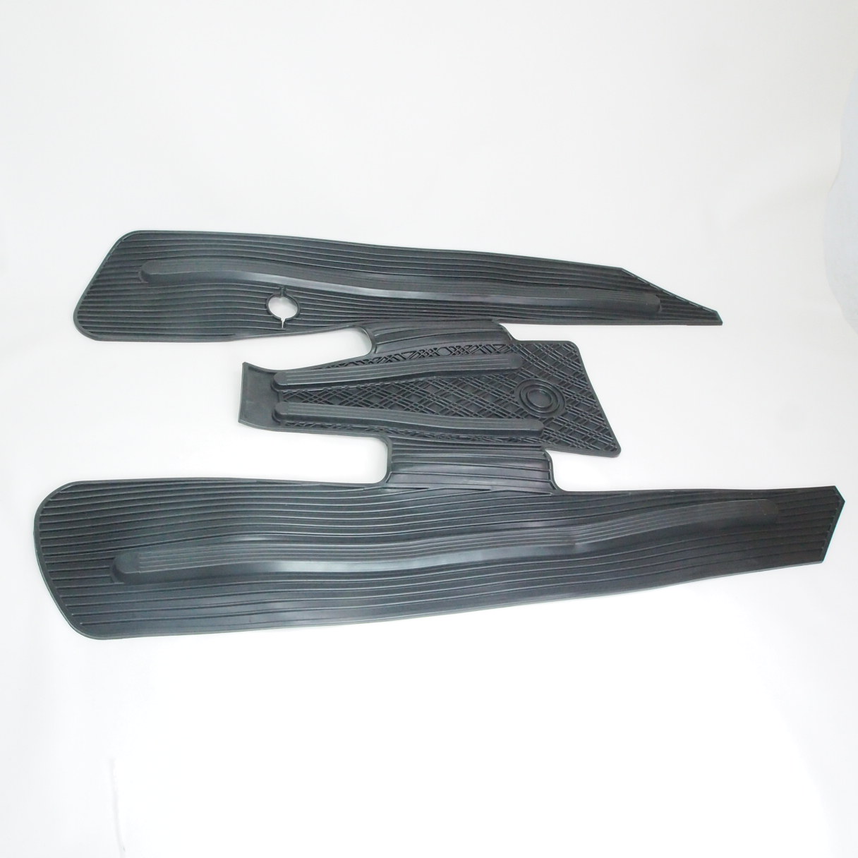 Floor mat -NISA with footboard stripes on frame tunnel- Vespa 50s 100 ET3 - black
