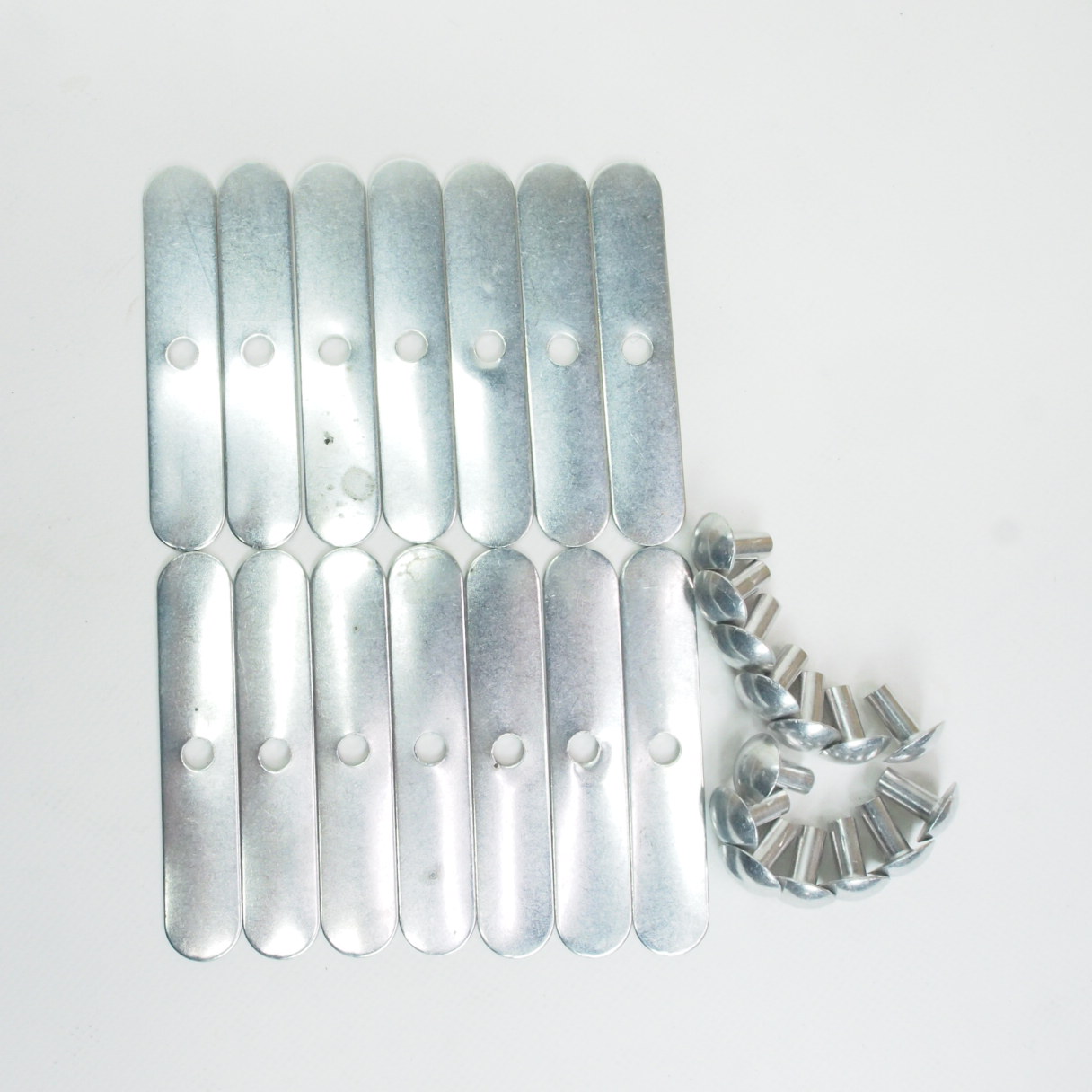 Seat cover clip Vespa/Lambretta - incl rivets ベスパ ランブレッタ シートカバークリップセット リベット 管SC3331907